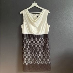 NWT Chetta B Women's White Black Drape Neck Eyelet Lace Hem Sheath Dress Size 12